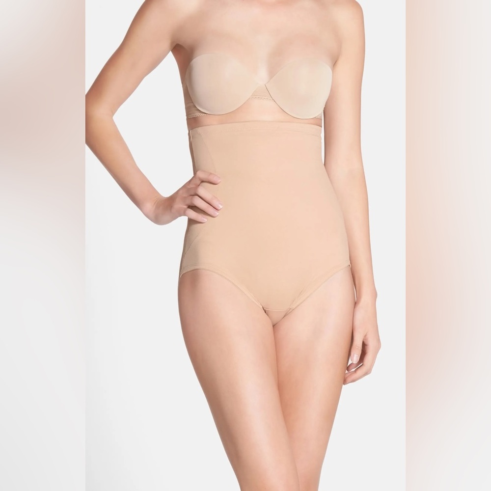 NWOT TC Back Magic High Waist Shaping Briefs - Size Medium